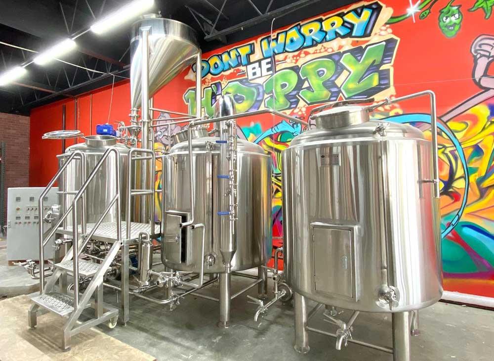 <b>Bay Boys Brewing With Tiantai 7BBL Brew</b>